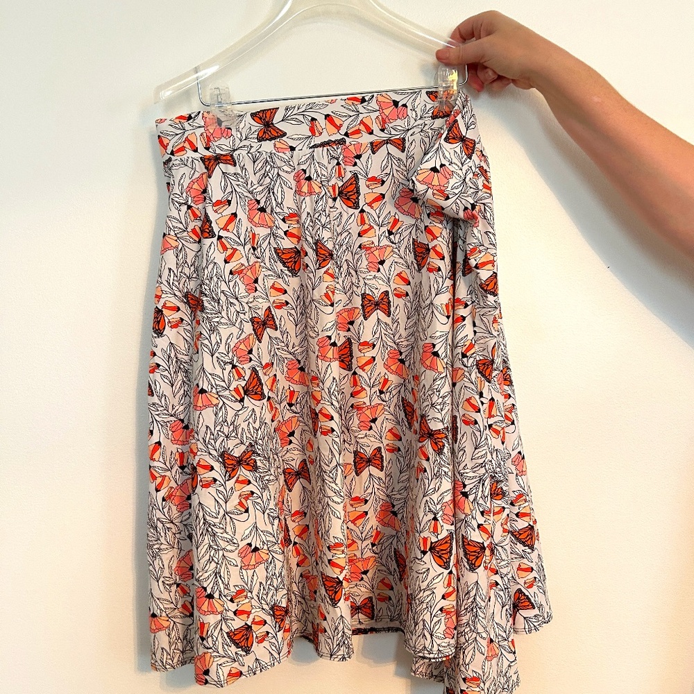 Elhoffer Design Midi Plus Size Skirt 4X with white and orange Butterfly Design